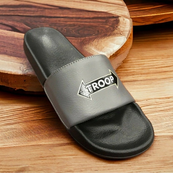 Men's Troop Arrow Slide Grey | Black Flip Flops NWT - Picture 1 of 1
